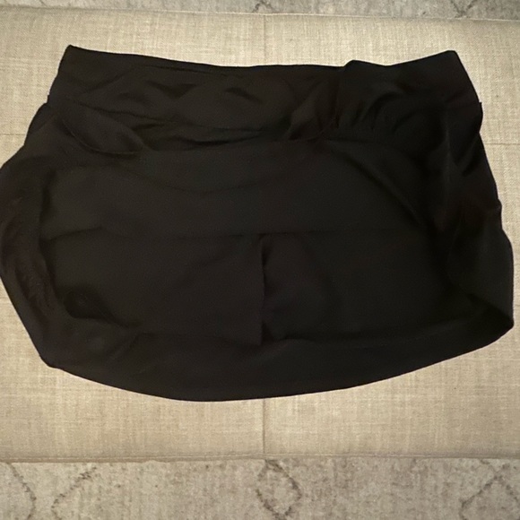 FILA skort M - Picture 2 of 3